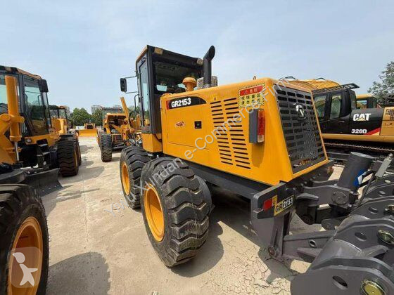 ممهدة طرق XCMG GR2153