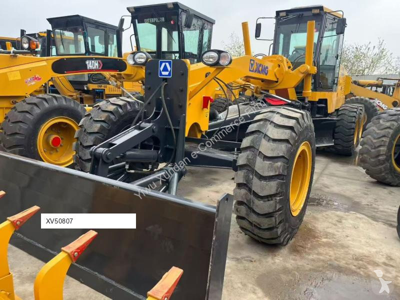 Grejder XCMG GR2153