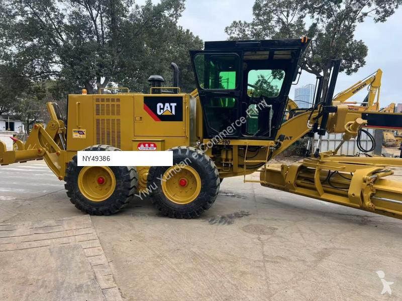 ممهدة طرق Caterpillar 140K