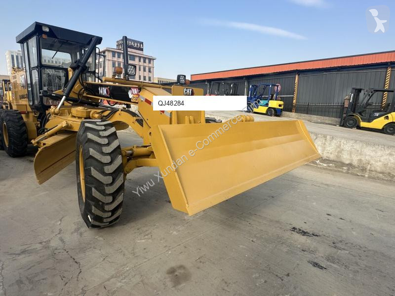 ممهدة طرق Caterpillar 140K