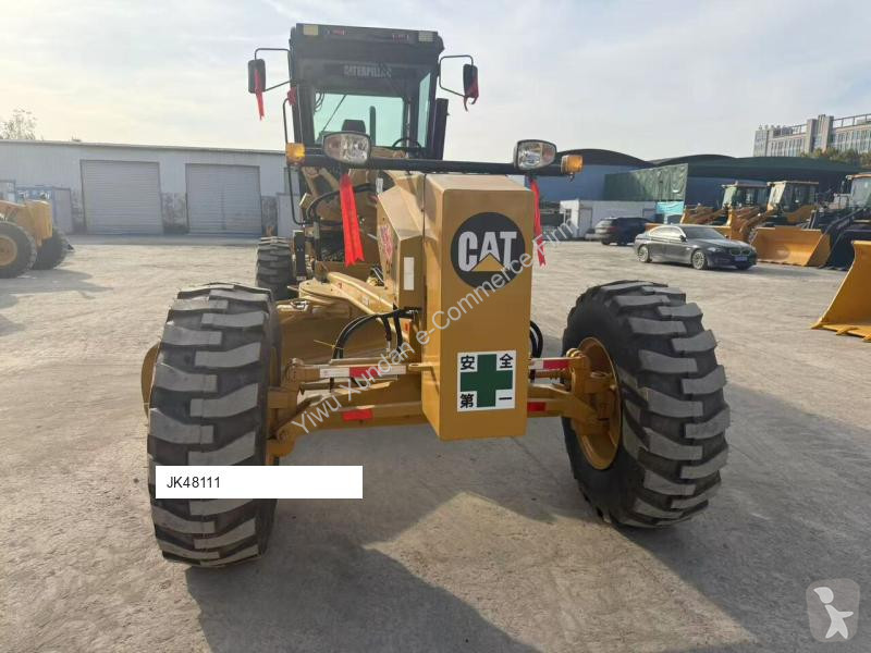 Grejder Caterpillar 140K