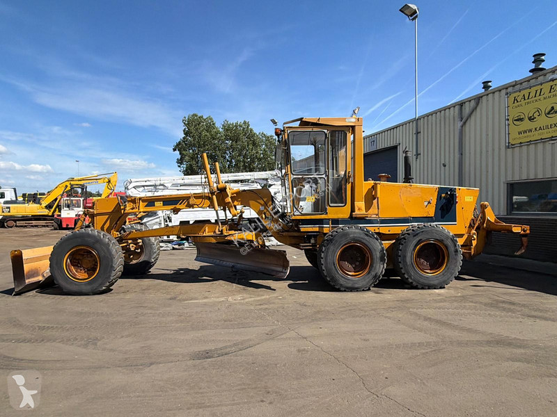 Niveladora Komatsu GD623A-1 - Grader with...