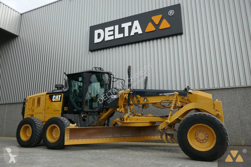 Grejder Caterpillar 12M3