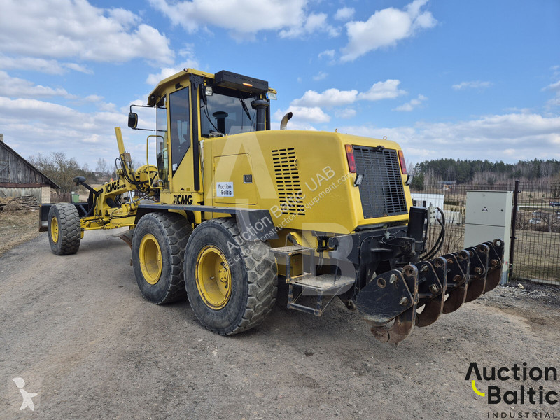 Грейдер XCMG GR215