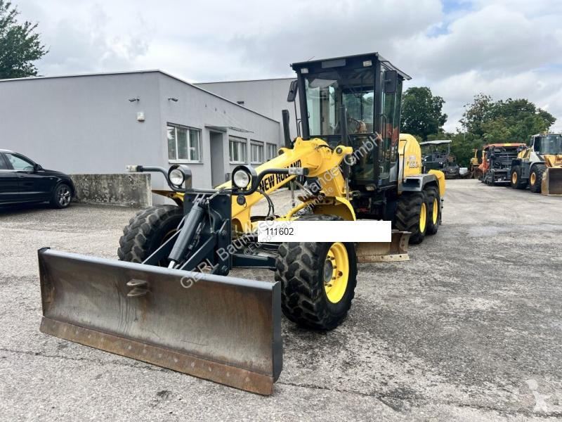 Vägskrapa New Holland F 106.6 A