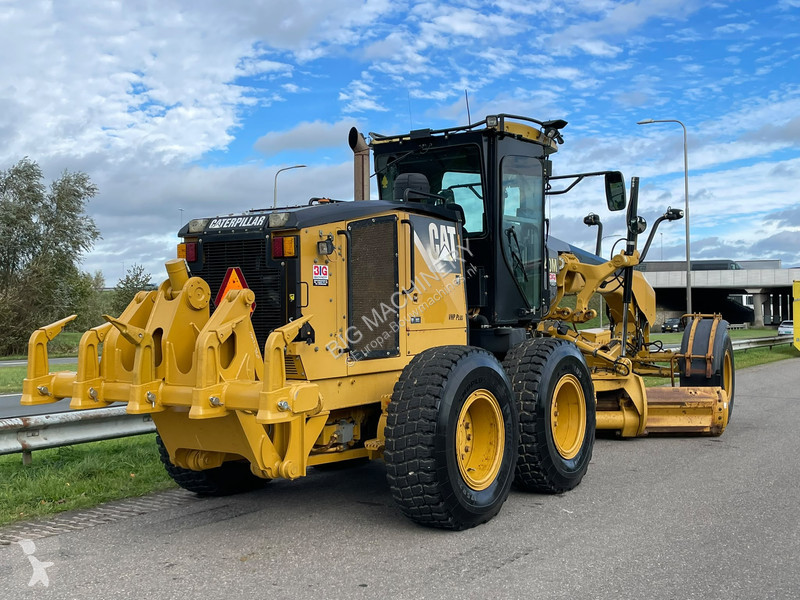 ممهدة طرق Caterpillar 140M