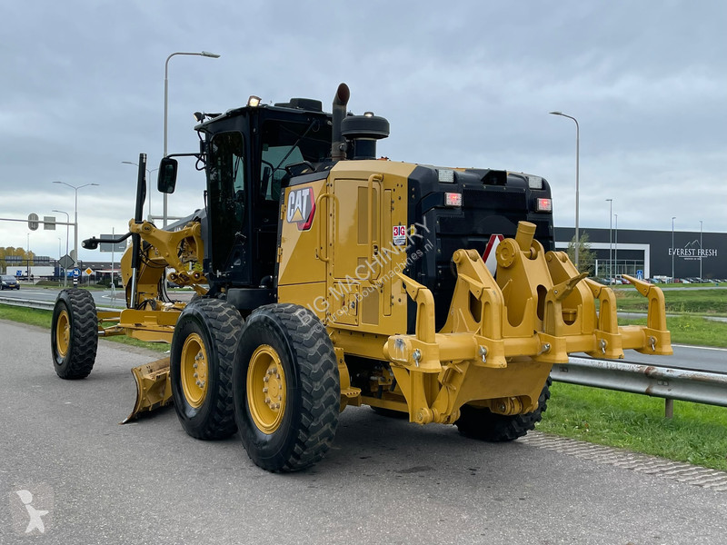 Grader Caterpillar 140 15A