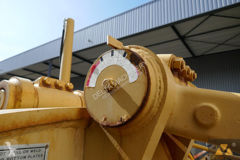 Grader Caterpillar