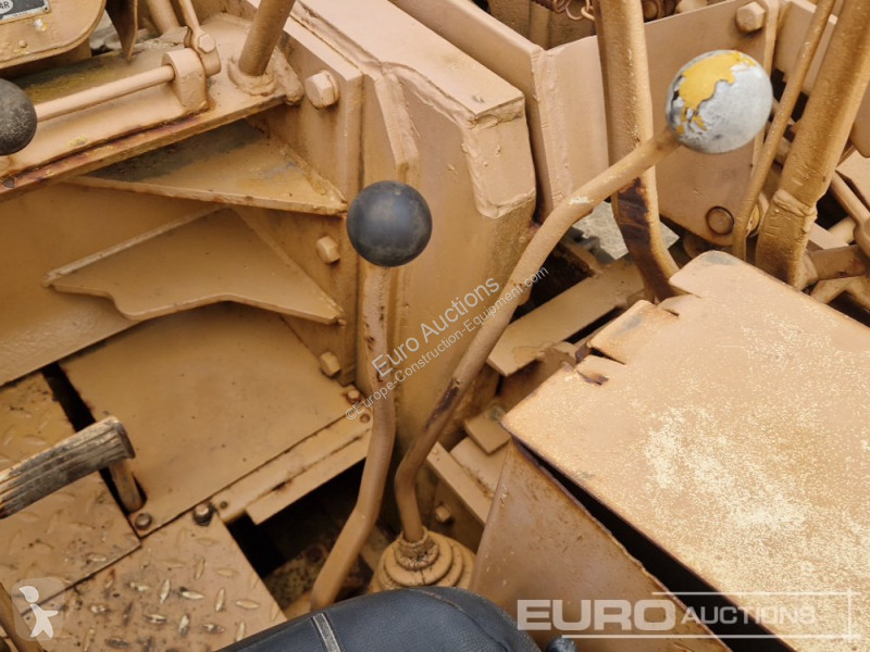 Grader Caterpillar