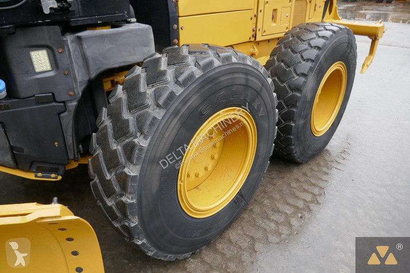 Грейдер Caterpillar 140M3