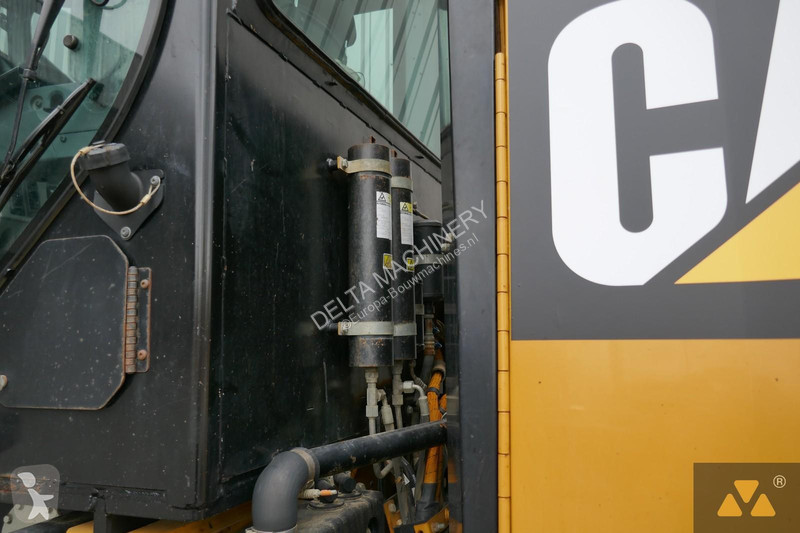 Grejder Caterpillar 14M