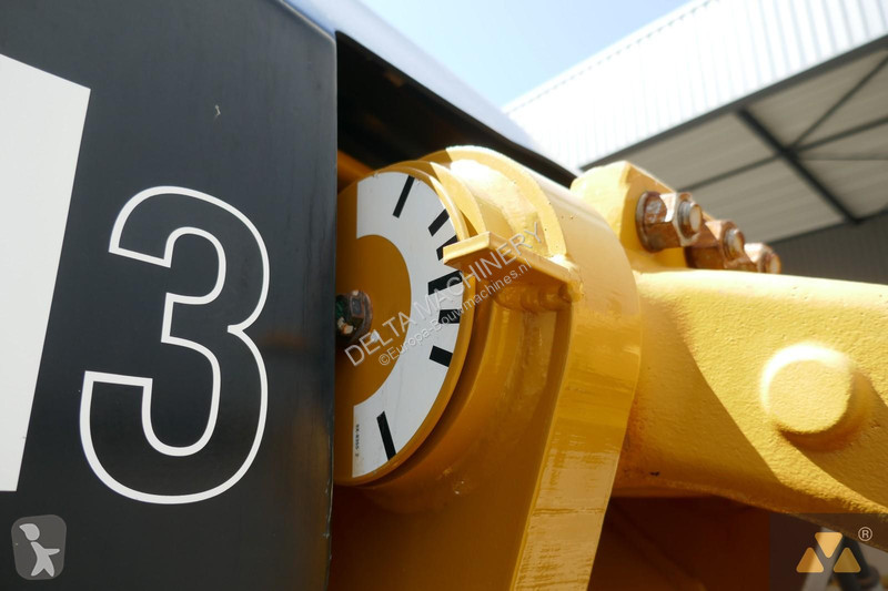 Grejder Caterpillar 12M3