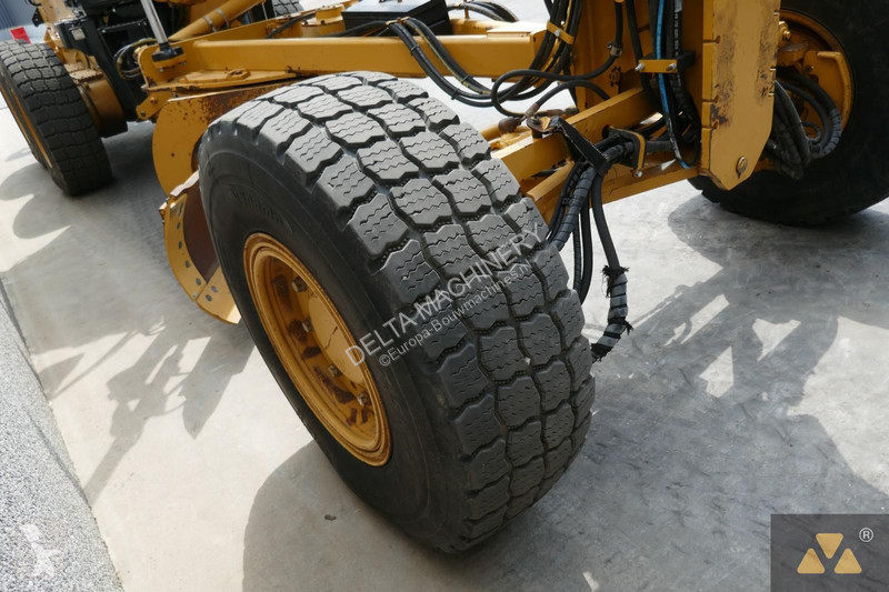 Grejder Caterpillar 140M