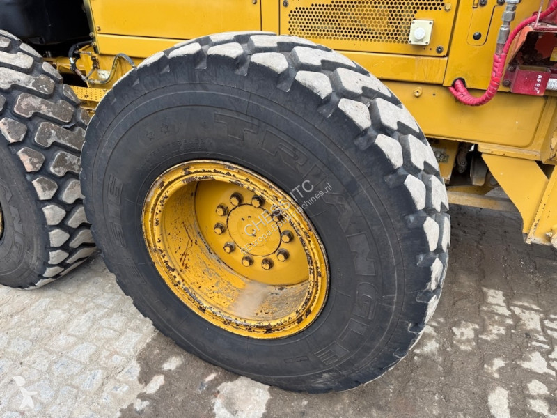 Grejder Caterpillar 140 M