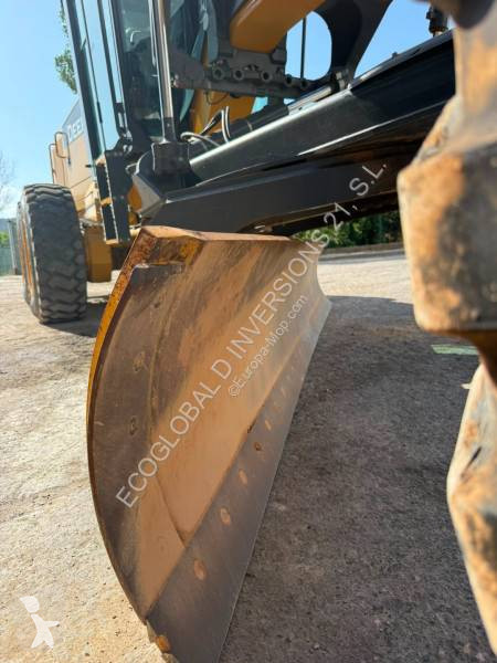 ممهدة طرق John Deere 672GP AWD