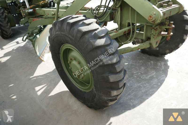Грейдер Caterpillar Ex-army