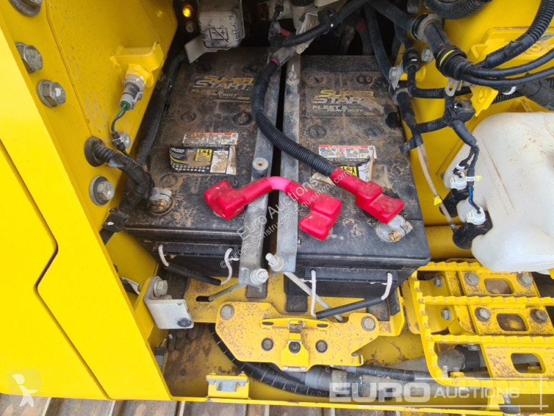Grejdr Komatsu -24