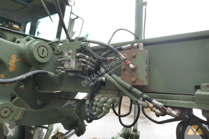 Niveladora Caterpillar Ex-army