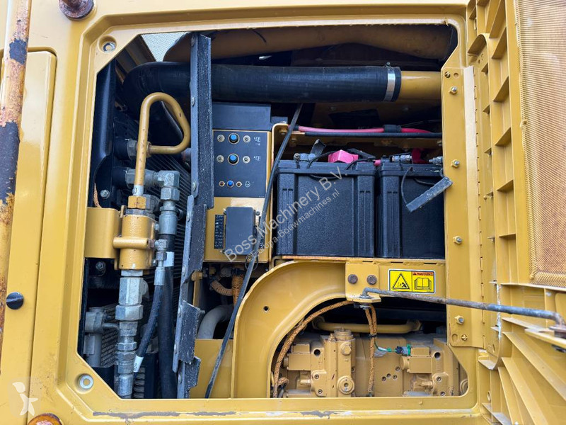 Grejder Caterpillar VHP 6x6 AWH - 4.88m Blade