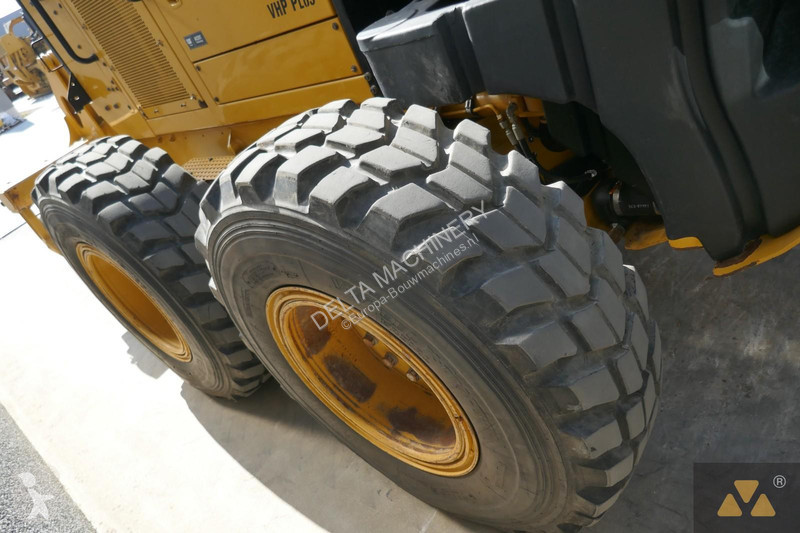 Грейдер Caterpillar 160M