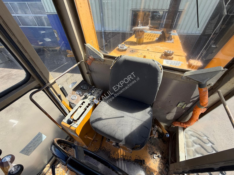Niveladora Komatsu GD623A-1 - Grader with...
