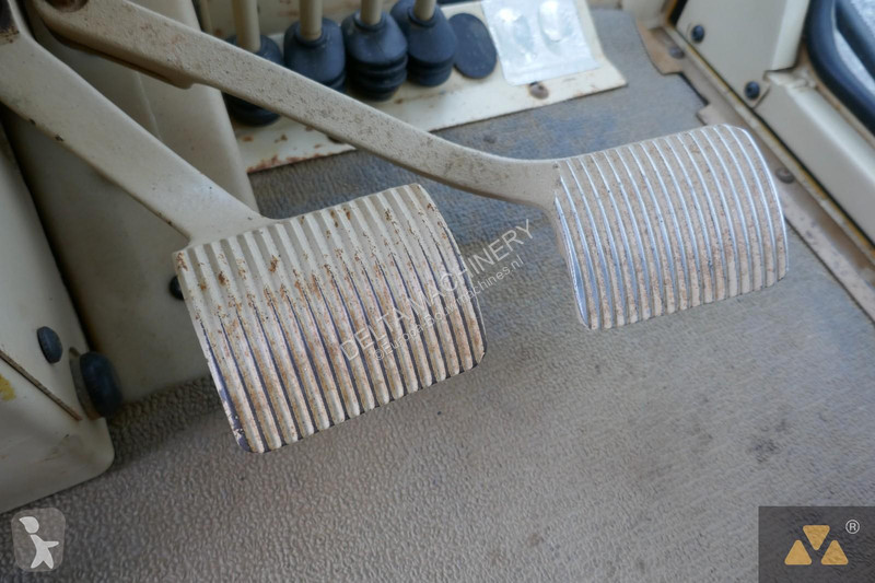Grader Caterpillar