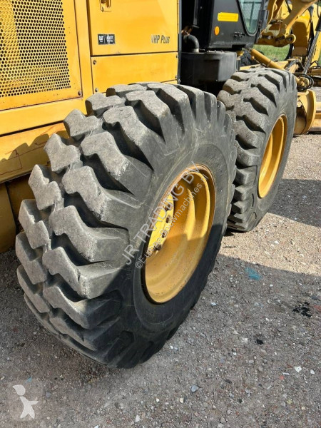 Vägskrapa Caterpillar (CE Certified)