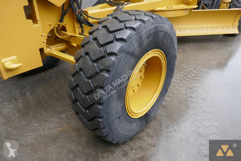 Грейдер Caterpillar 140M3