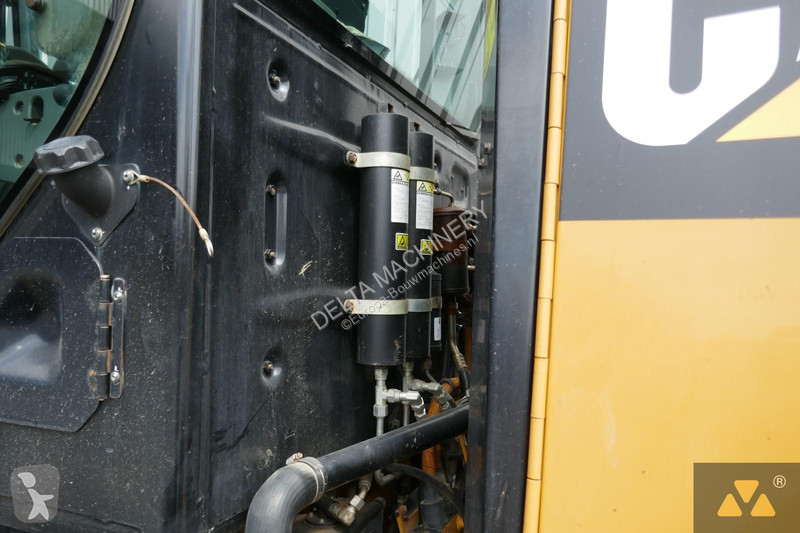 Grejder Caterpillar 140M