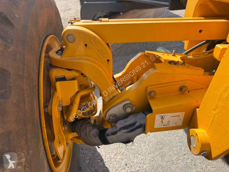 ممهدة طرق John Deere 672GP AWD