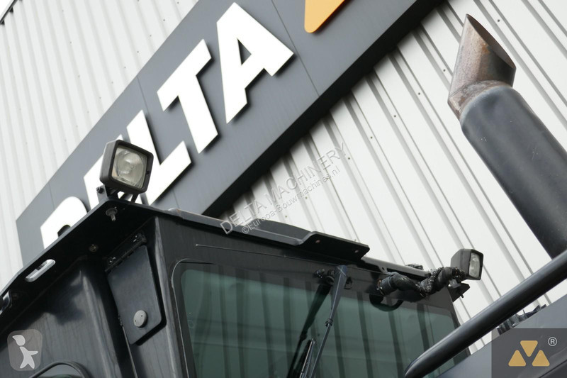 Niveladora Caterpillar 2