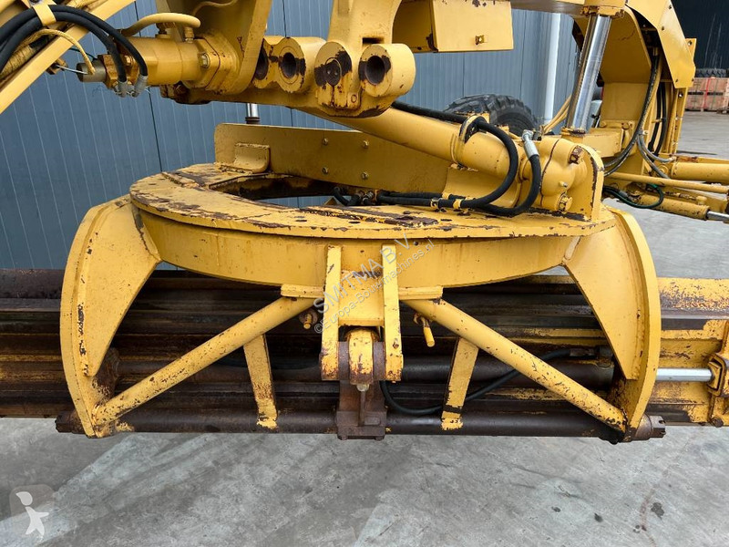 Grejder Caterpillar