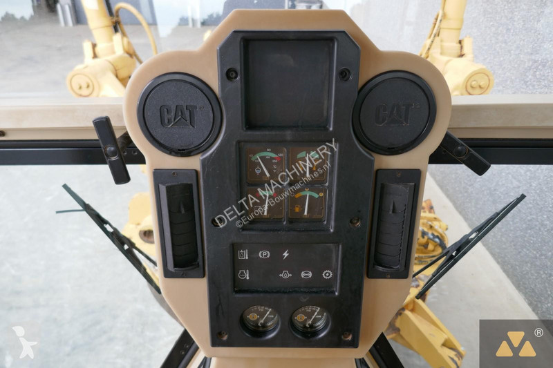 Grader Caterpillar