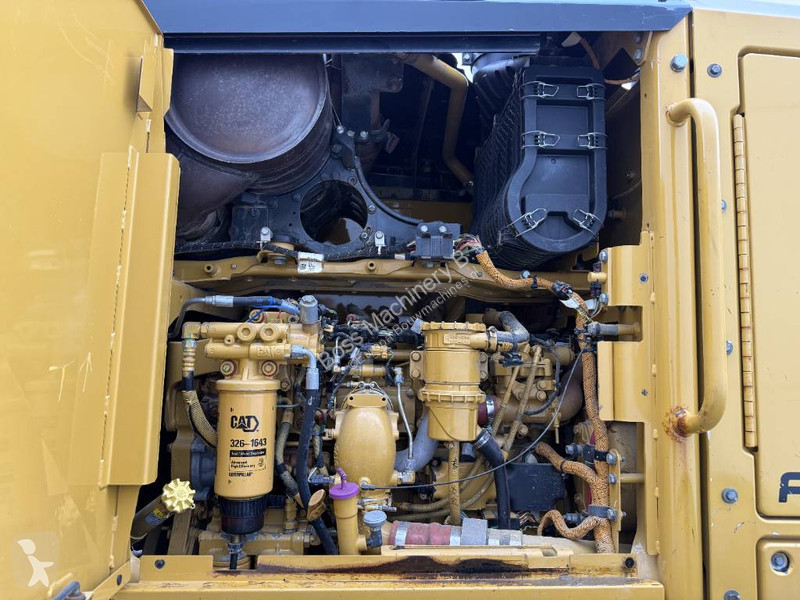 Grejder Caterpillar VHP 6x6 AWH - 4.88m Blade