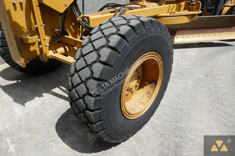 Grejder Caterpillar 160M