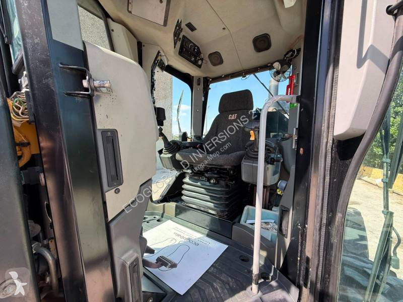 ممهدة طرق Caterpillar 12M3 AWD