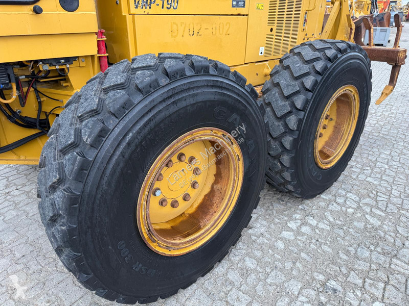 Niveladora Caterpillar 140K .