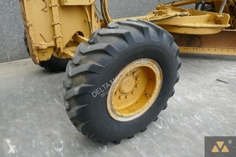 Niveladora Caterpillar