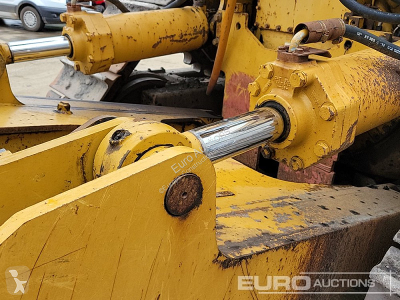 Grader Caterpillar D9T