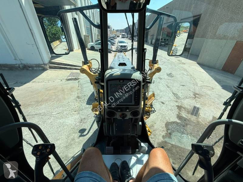 ممهدة طرق Caterpillar 12M3 AWD
