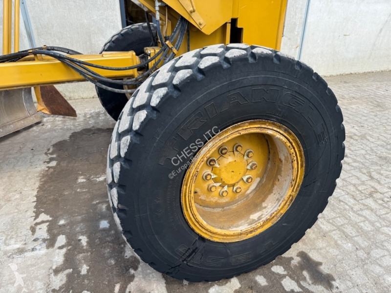 Grejder Caterpillar 140 M