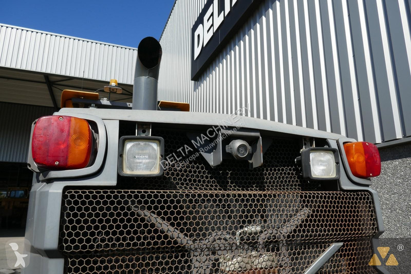 Grader Volvo AWD