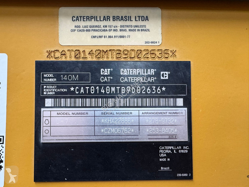 Grejder Caterpillar 140M