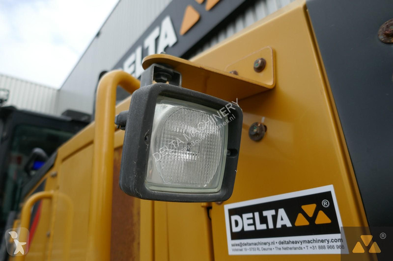 Grejder Caterpillar 12M3