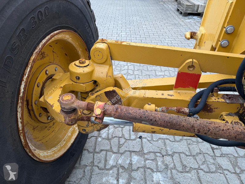 Niveladora Caterpillar 140K .