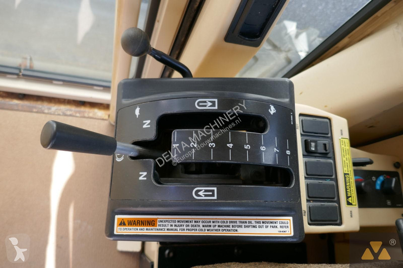 Grader Caterpillar