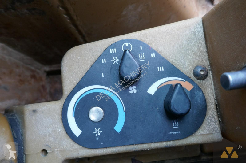 Grejdr Caterpillar