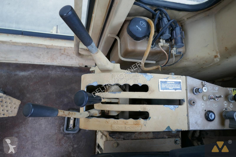 Niveladora Caterpillar Ex-army