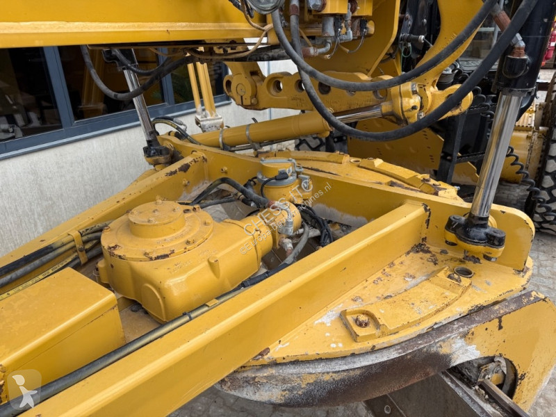 Grejder Caterpillar 140 M