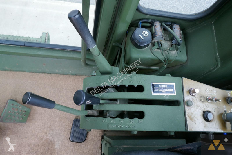 Grejdr Caterpillar Ex-army